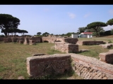 04532 ostia - regio i - insula xiv - caseggiato (i,xiv,7) - bli ri nordwesten - gesehen von der via degli horrea epagathiana - 09-2023.jpg